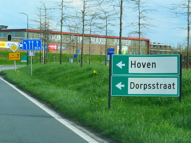 P1260619hoven_dorpsstraat_ww