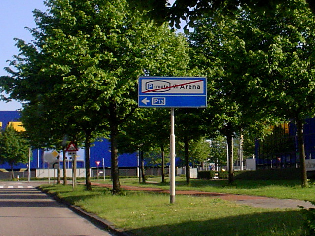 DSC00070proutarena2