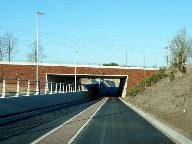 DSC09060helpmantunnel