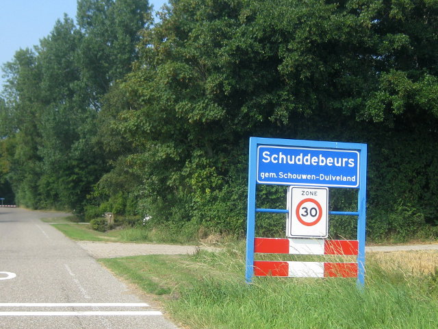 IMG_1913schuddebeurs