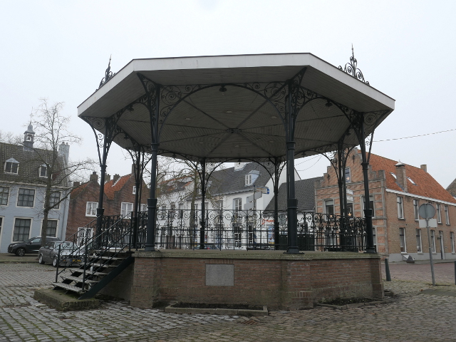 P1340198ijzendijke_z