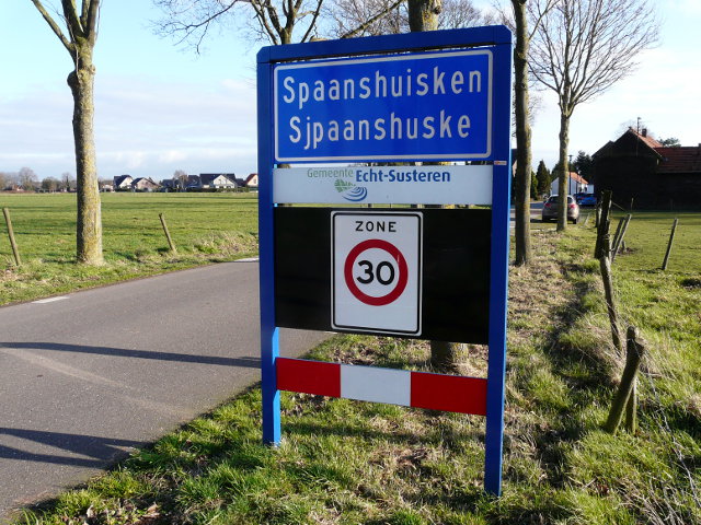 P1030713spaanshuisken
