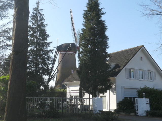 P1350121huijbergen_z