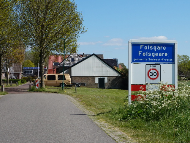 DSC00175folsgare_b