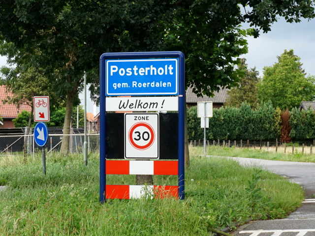 DSC07514posterholt_b