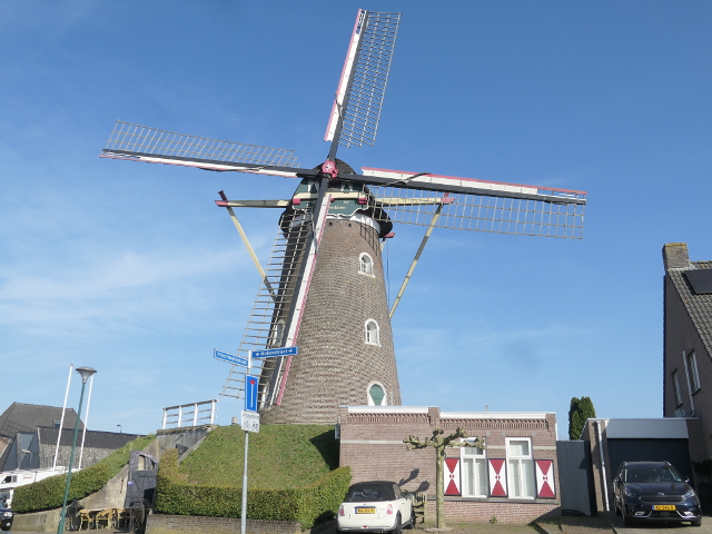 P1360076mill_z