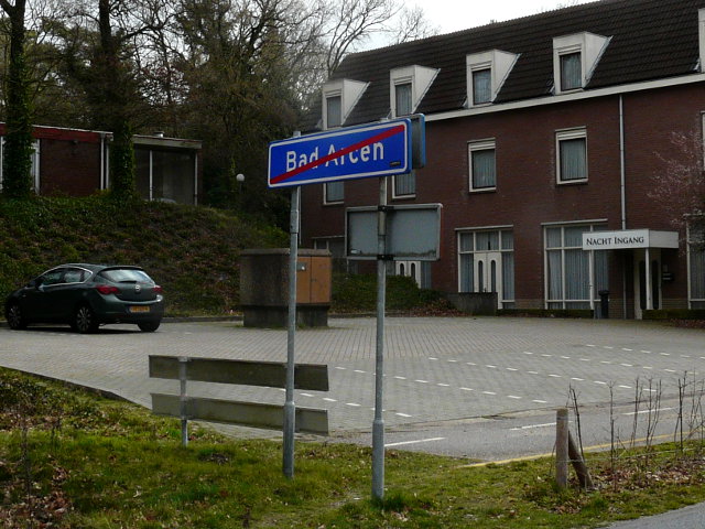 P1030621badarcen