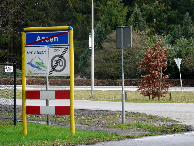 P1030627arcen