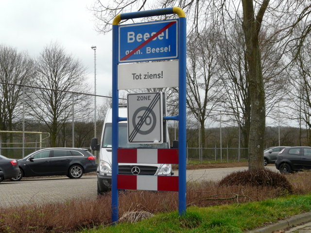 P1030651beesel