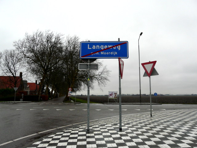 P1020666langeweg
