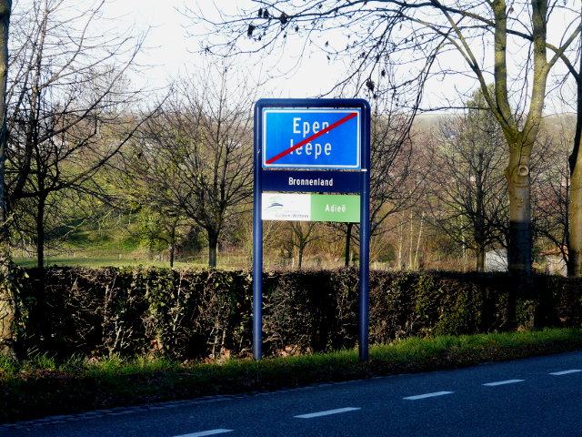 P1030200epen