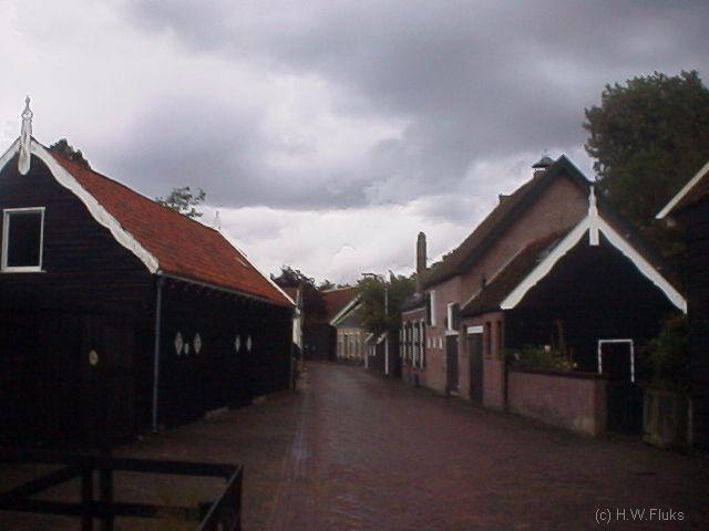 dreischorr0300785