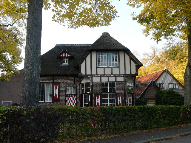 P1010032haarzuilens