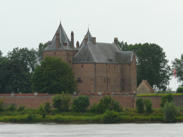 P1070881poederoijenloevestein