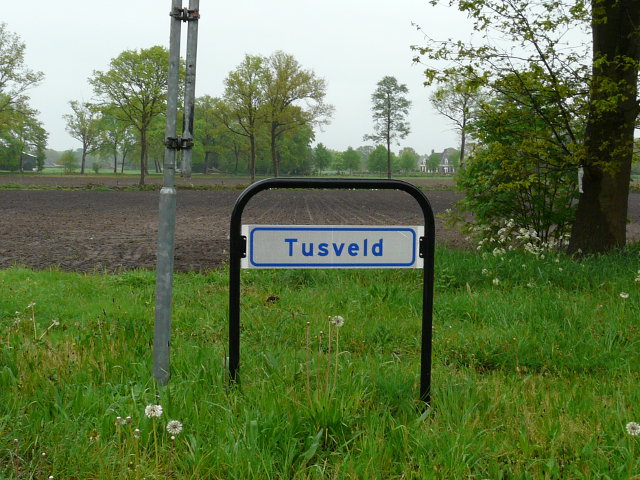 P1050569tusveld