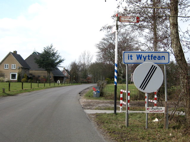 itwytfean024
