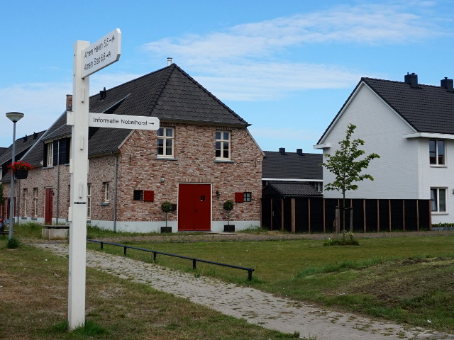 DSC00359almerehout_z
