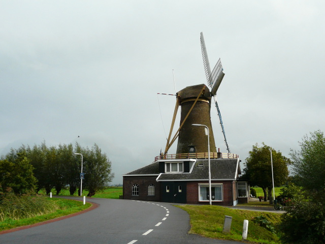 P1190837bleskensgraaf