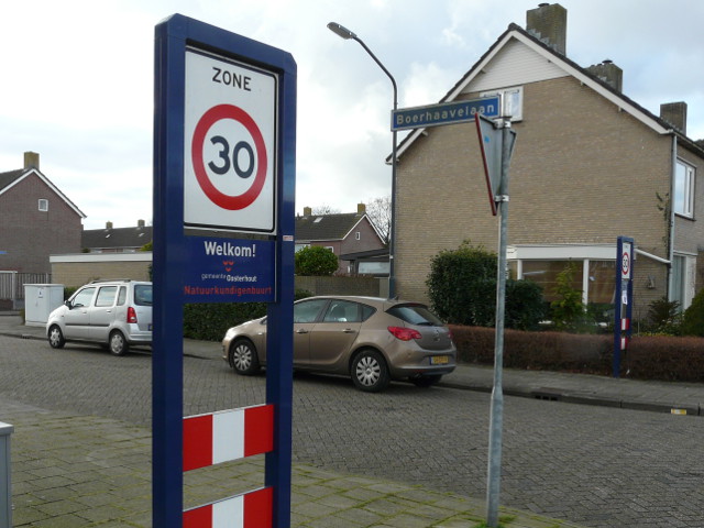 P1210353natuurkundigenbuurt