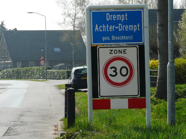 P1310429drempachterdrempt_b
