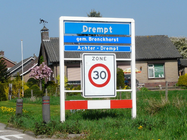 P1310433drempachterdrempt_b