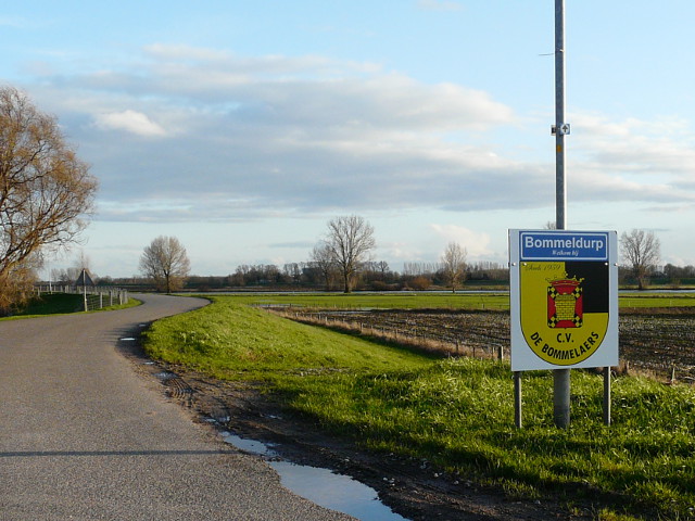 P1210486maasbommeldurp