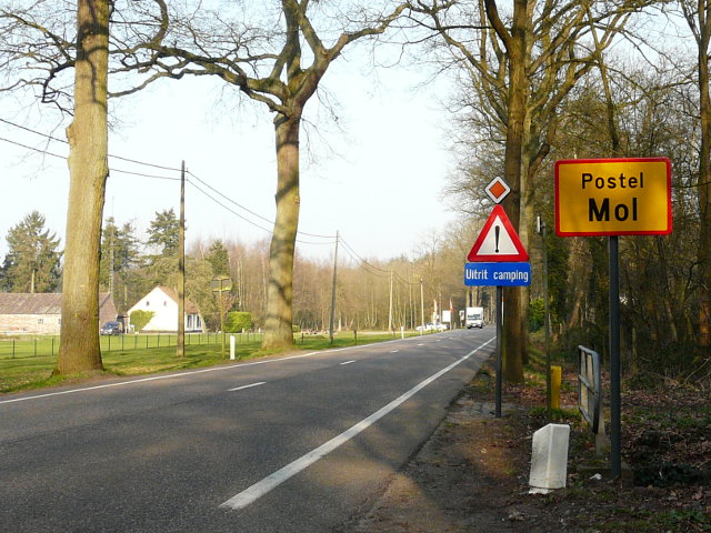 P1040353postel_g
