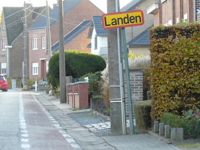 P1200515landen_g