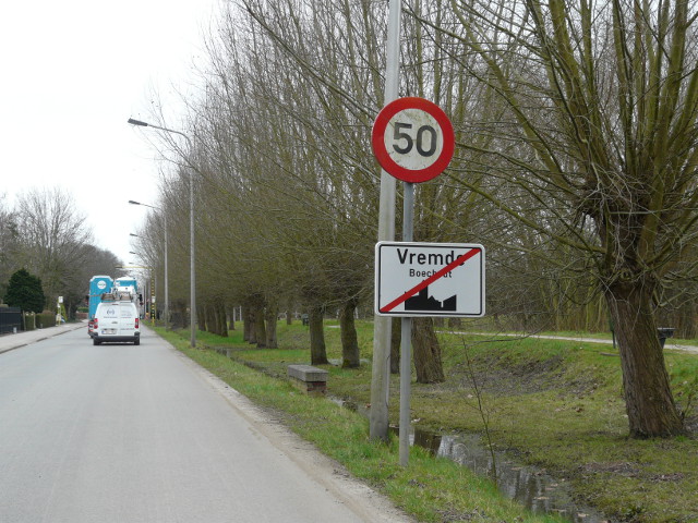 P1210923vremde_e