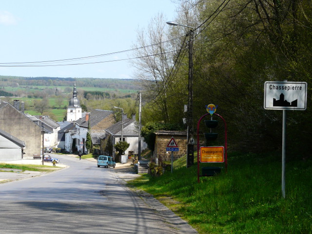 P1240558chassepierre_w