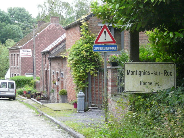 P1250269montigniessurroc_w