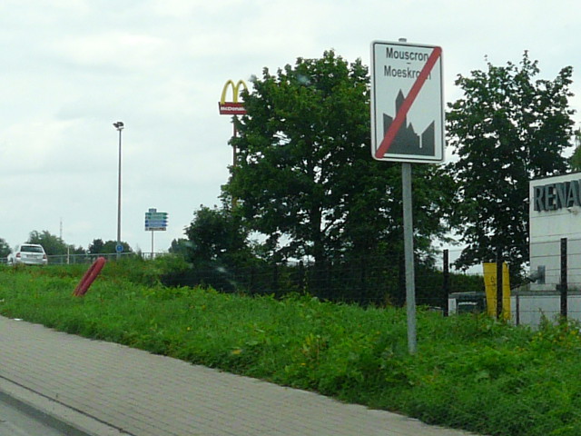 P1250381mouscronmoeskroen_e