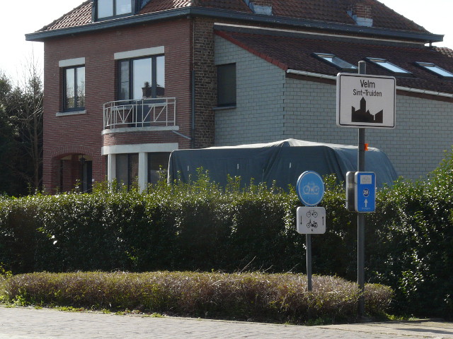 P1310145velm_w