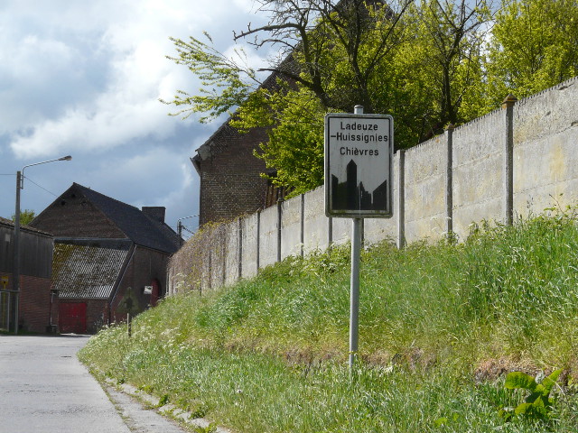 P1310979ladeuzehuissignies_w