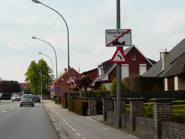 P1320098voortkapel_e