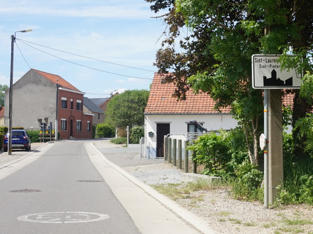 DSC04291sintlaureinsberchem_w
