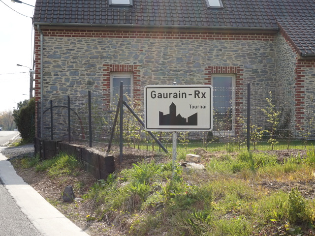 DSC01223gaurainrx_w