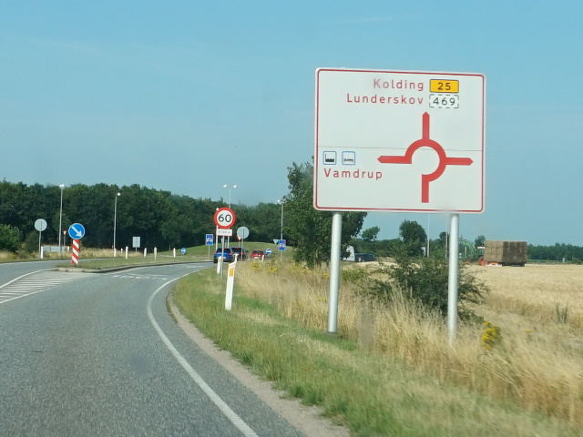 DSC04209x469ix25