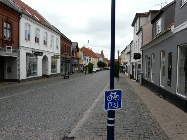 P1170890f75