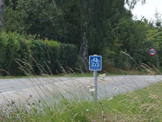 DSC00050f444