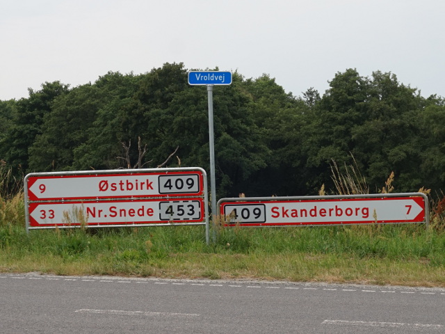 DSC01301x453ix409
