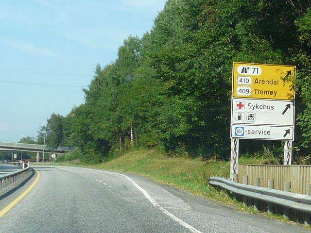 P1080525x410x409