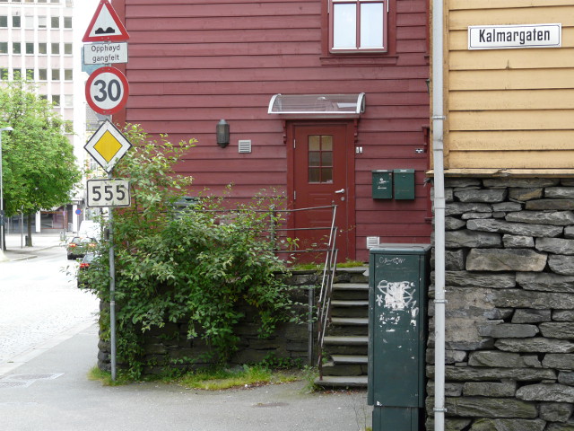 P1180333x555