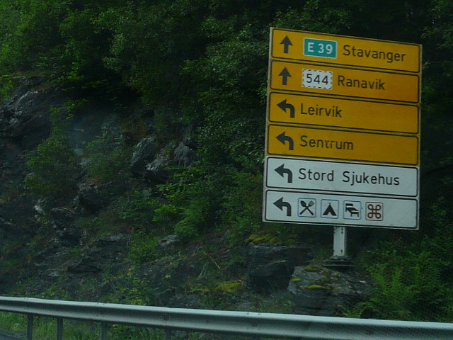 P1180401x544
