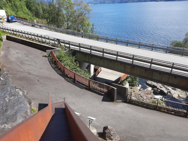 20240724_123131x520svandalsfossen
