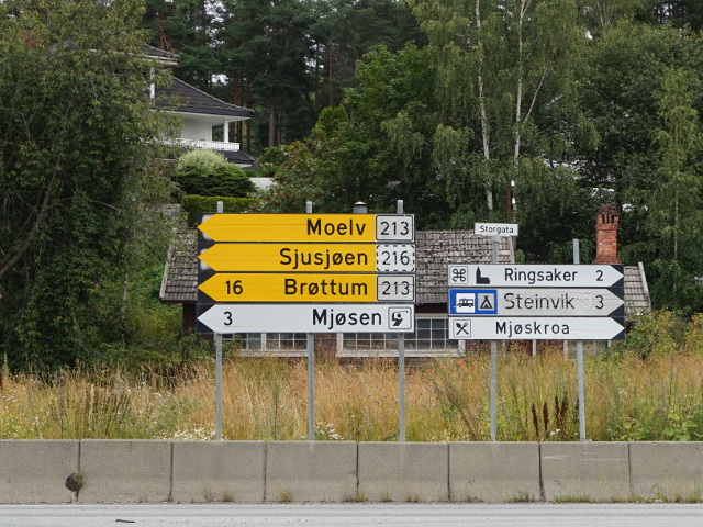 DSC04398x213x216