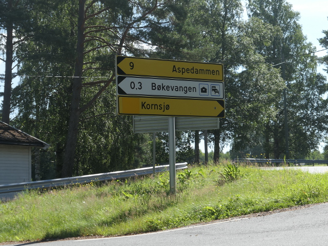 P1290942x884niet