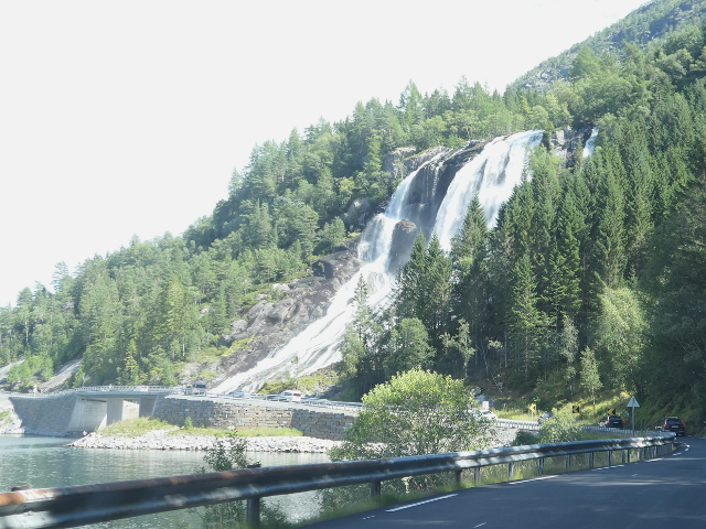 P1300220x500