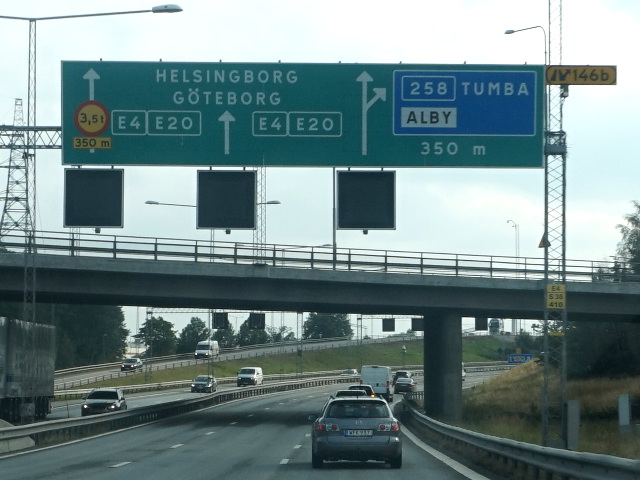 DSC01505x258