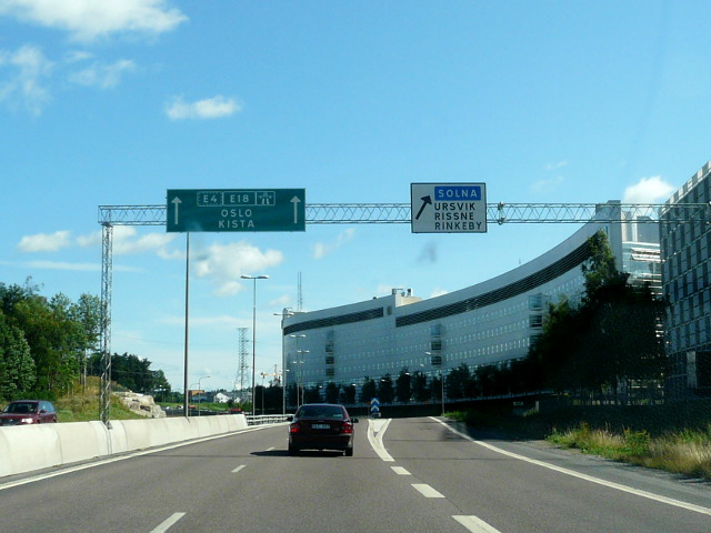 P1080960e4e18